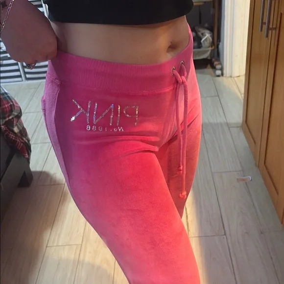 2013 RARE BLING Bright Pink Velour Sweatpants - Picture 8 of 11